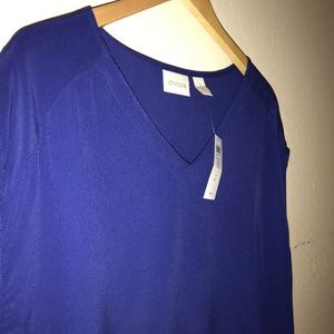 Chico’s Essential Layer Langley ( Size 2 )